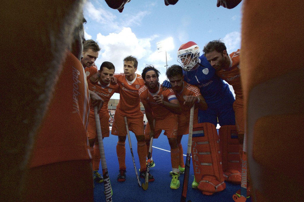 LONDON - Unibet EuroHockey Championships women. 07 NED v ENG (Pool A) Foto:  Hudle Netherlands, Robert van der Horst speech. FFU PRESS AGENCY COPYRIGHT FRANK UIJLENBROEK